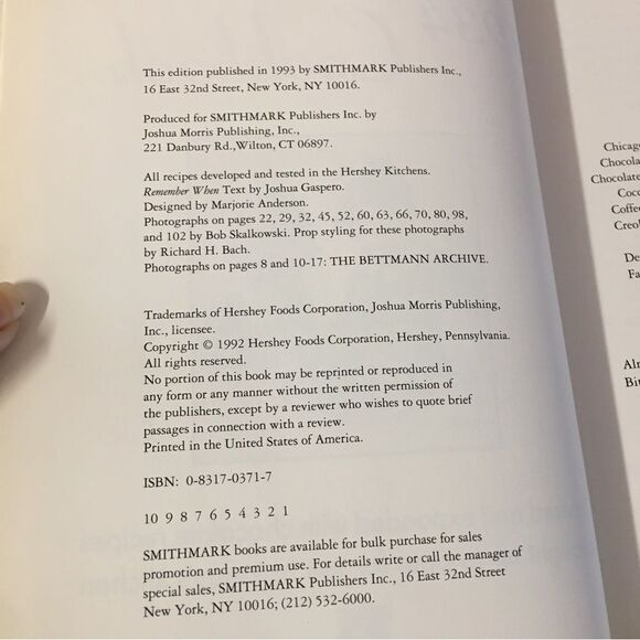 Vintage 1992 Hershey’s 1934 Cook Book Hardcover EUC - Picture 3 of 10